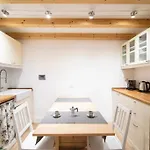 White House Homestay Florence